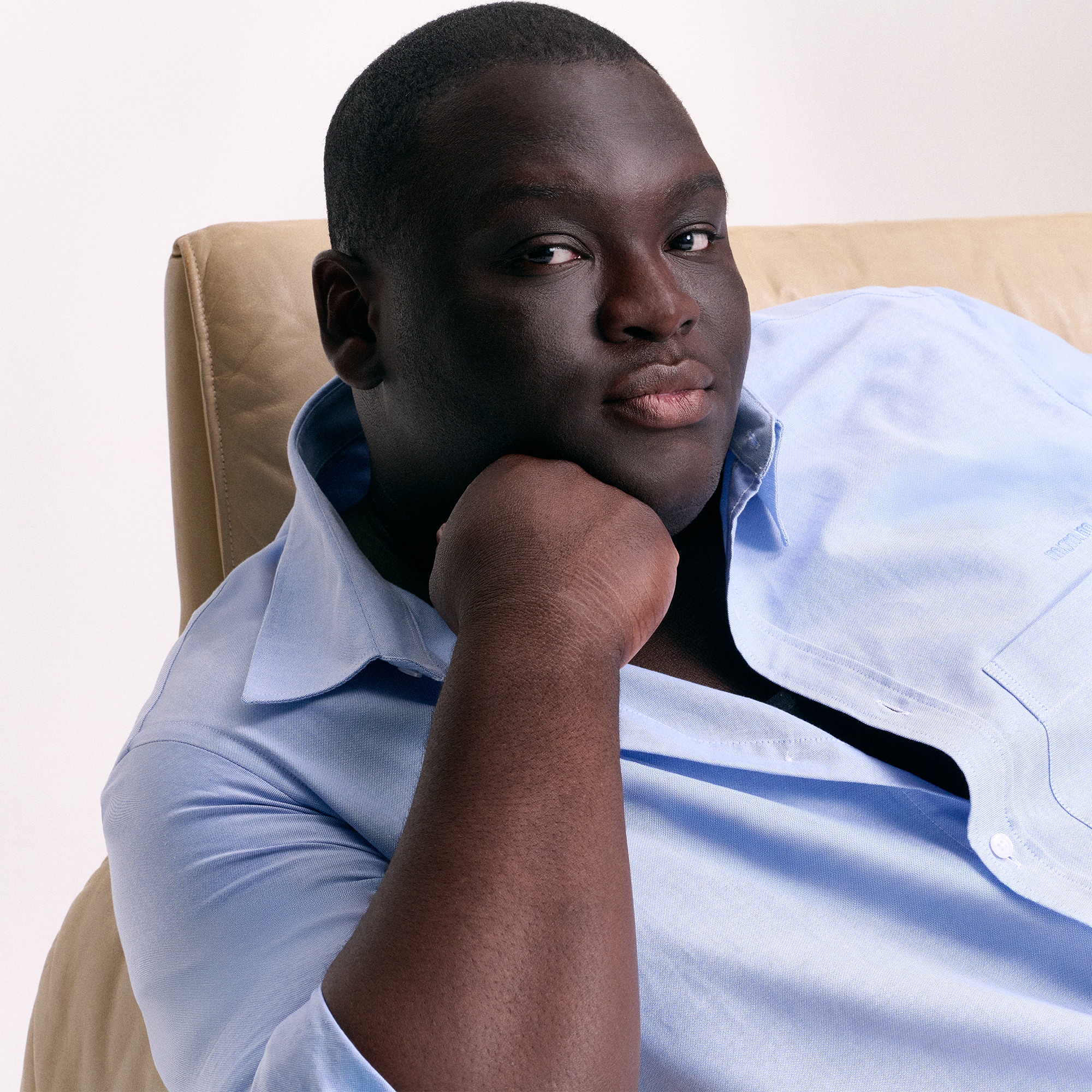 MrMainMan Model in Oxford shirt Portret